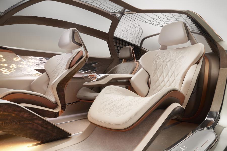 Интерьер Bentley EXP 100 GT 2019 года  (фото 14 из 32)